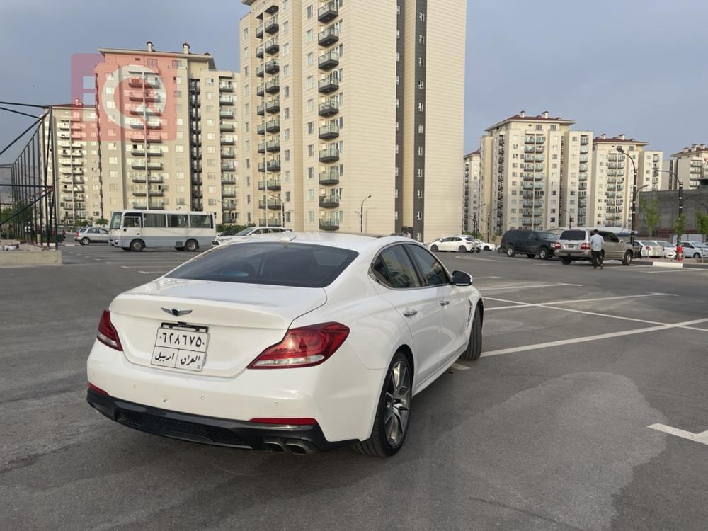 جنسس G70